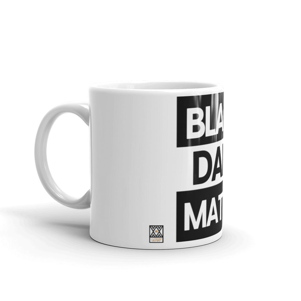 Black Dads Matter White Mug