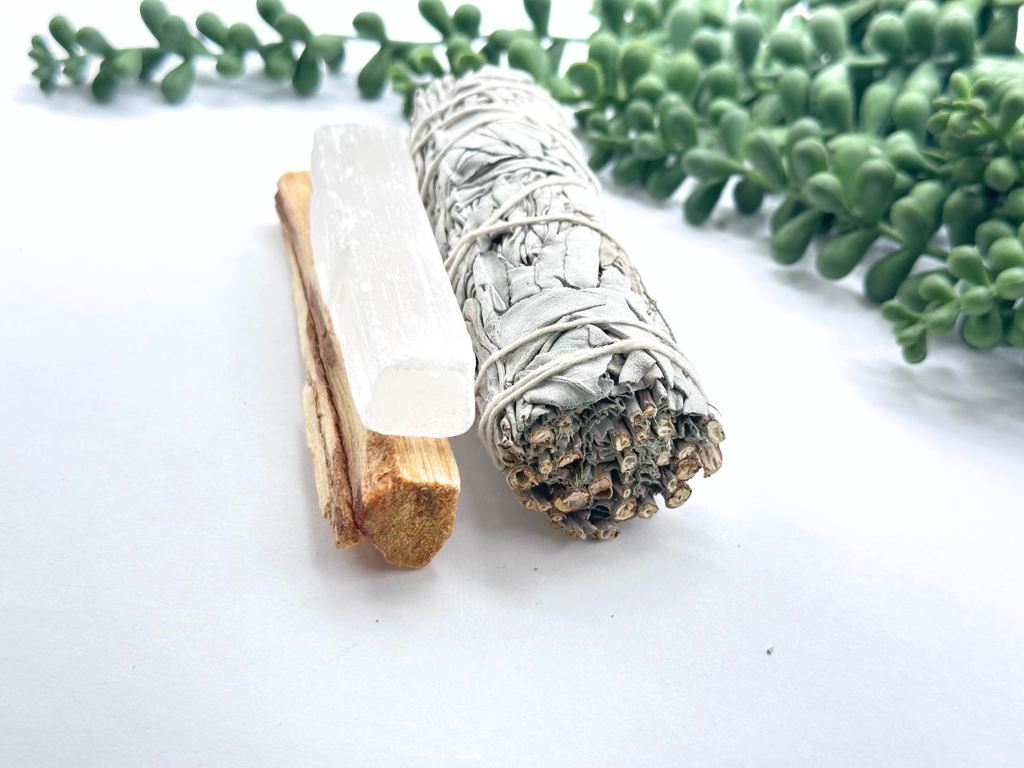 Meraki Gemstones - ENERGY CLEANSING TRIO - White Sage, Palo Santo, Selenite